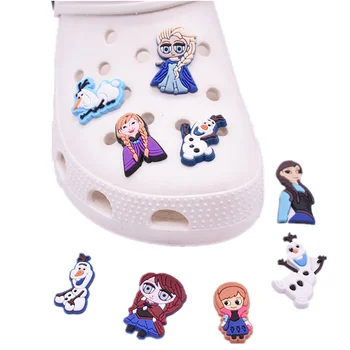 1 adet Disney Dondurulmuş Karikatür Crocs Ayakkabı Takılar Aksesuarları Ayakkabı Dekorasyon Dıy PVC Rozetleri Çocuklar için Erkek Kız Kadın Hediye Seti
