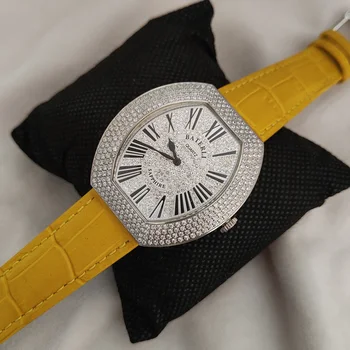 Üst Marka Sarı Deri Kayış Kadın İzle Paslanmaz Çelik Gümüş bayan elmas quartz saat Varil Şekilli Kadın Saat Satılık