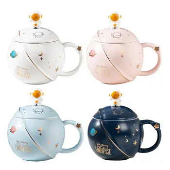 Sevimli Uzay Güneş Sistemi Seramik Kahve Kupa Gezegen Kupa Kahve Süt çay bardağı Güzel Astronot kaşıklı kupalar Kapaklı