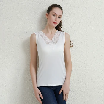 2022 Yeni Gömlek Kadın Moda Düz Renk Dantel Giyim Kadın İçi Boş Dikiş Yelekler Bayanlar Zayıflama Dip Gömlek Tops