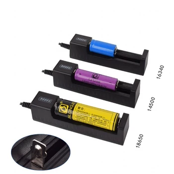 Evrensel 1 Yuvası Pil USB şarj adaptörü Dönüştürücü LED Akıllı Şarj Edilebilir Piller için Li-İon 18650 26650 14500
