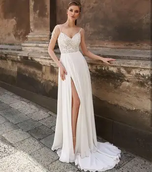 Bohemian Spagetti Kayışı düğün elbisesi 2022 Sevgiliye Kolsuz Yan Yarık A-line Backless gelinlikler Mahkemesi Tren Şifon