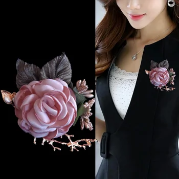 Yeni Yüksek dereceli Kumaş Çiçek Broş Kadınlar için Takım Elbise Kazak yaka iğnesi Hırka Rozeti Korsaj moda takı Aksesuarları