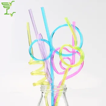 5 adet/takım Yaratıcı Renkli Çılgın Kıvırcık Döngü Plastik pipet Doğum Günü Partisi Bar Dekoratif Çılgın Tek Kullanımlık