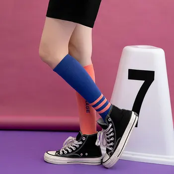 AB versiyonu uzun tüp buzağı çorap kişilik moda sokak tarzı Avrupa ve Amerikan yüksek tüp çorap diz çorap